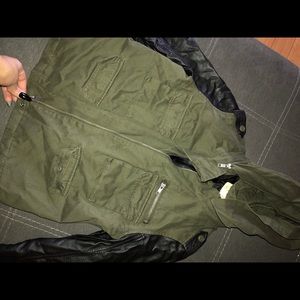 Camo leather sleeve jacket